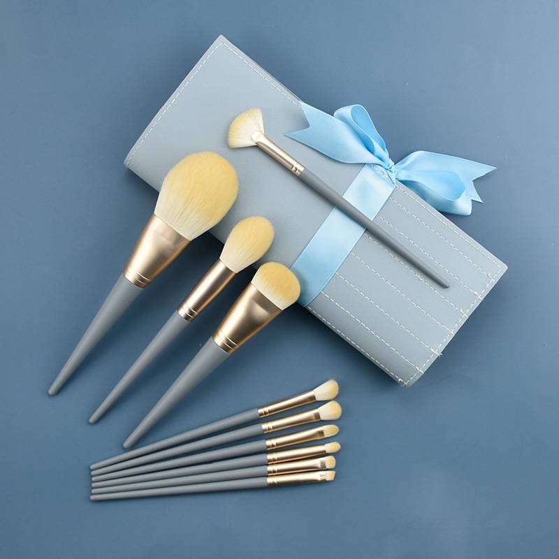 10pcs Blue Makeup Brush Set Super Soft Fiber Eye Shadow Brush With Bag New Foundation Brush Set Beauty Tools